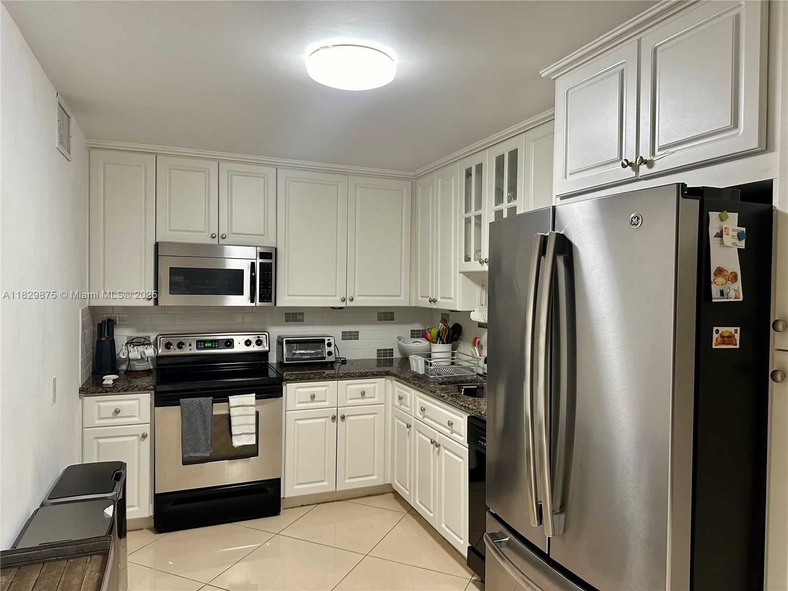 ARLEN HOUSE EAST CONDO - Residential