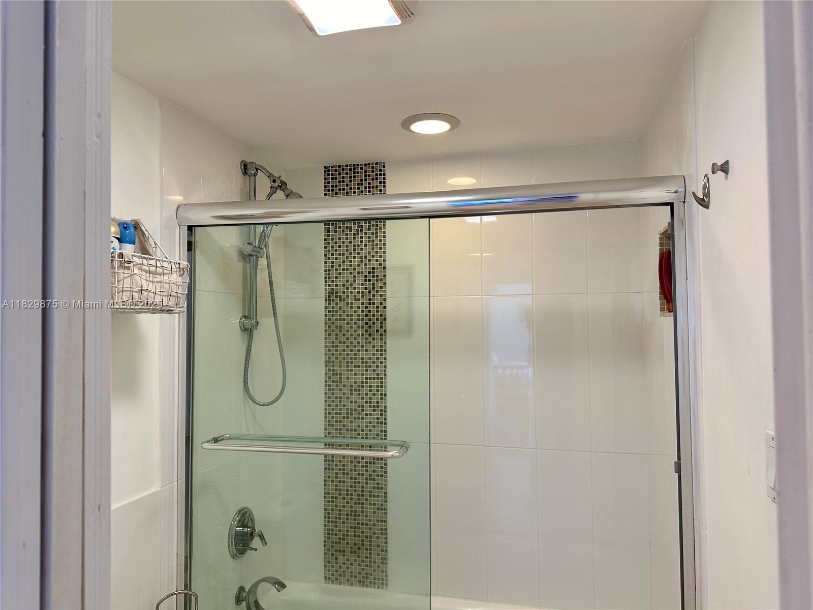 ARLEN HOUSE EAST CONDO - Residential