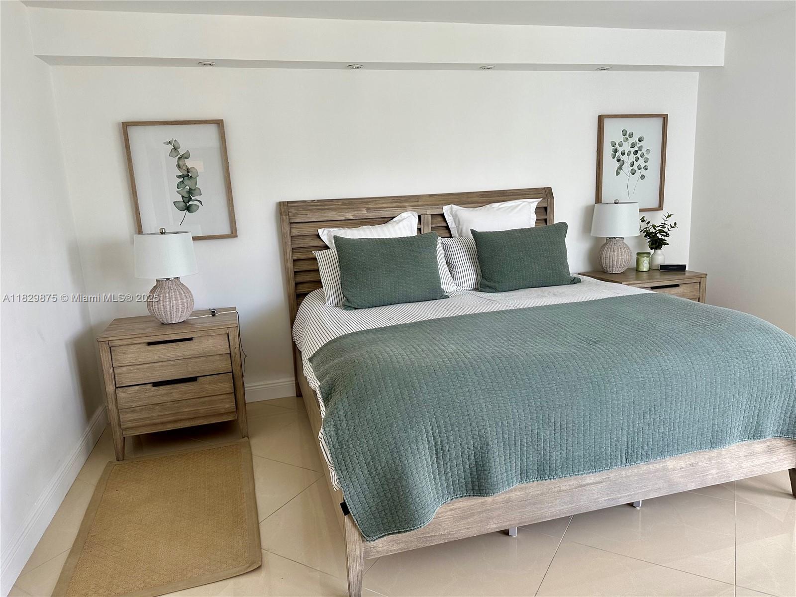 ARLEN HOUSE EAST CONDO - Residential