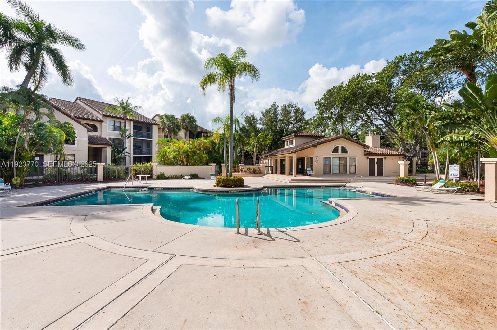 PALM AIRE GARDENS CONDO - Residential