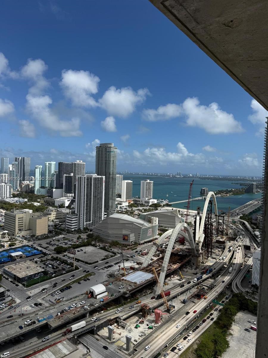 ELEVEN HOTEL AND RESIDENCE - Residential