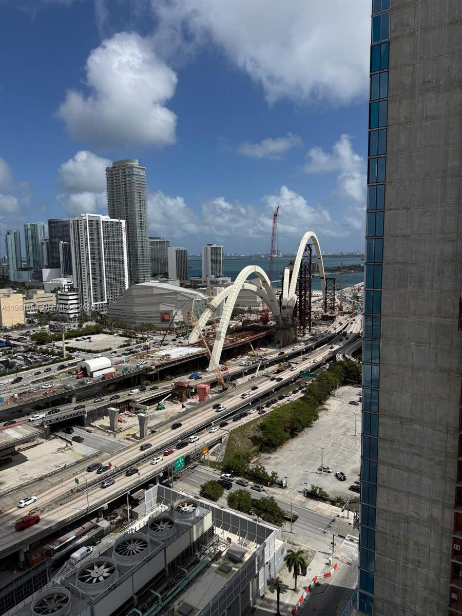 ELEVEN HOTEL AND RESIDENCE - Residential