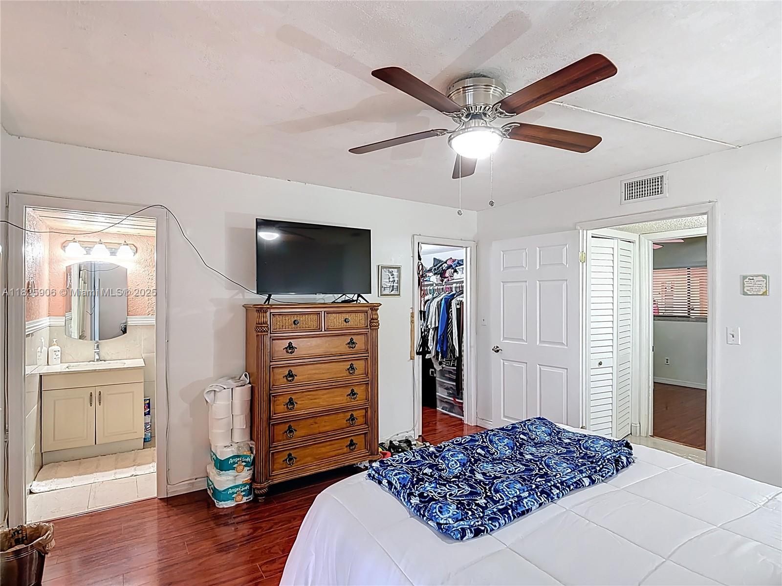 FOX CHASE CONDO #3 - Residential