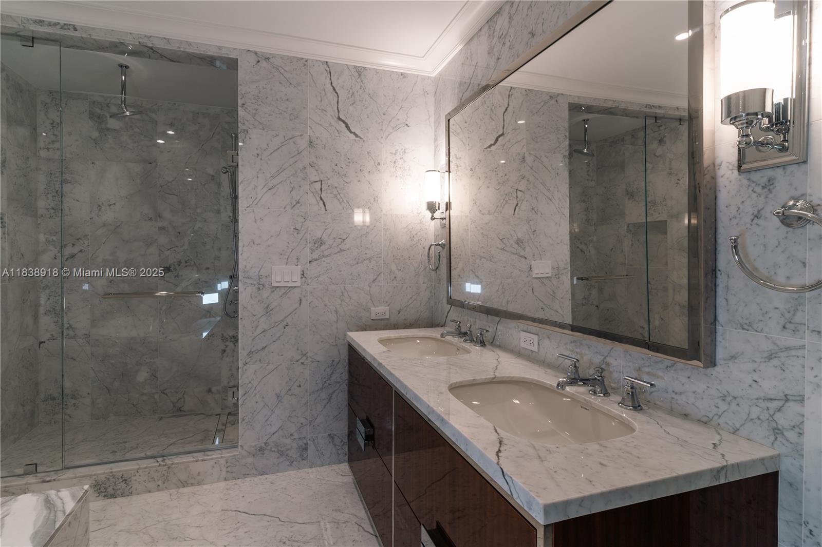15701 Collins Ave 702