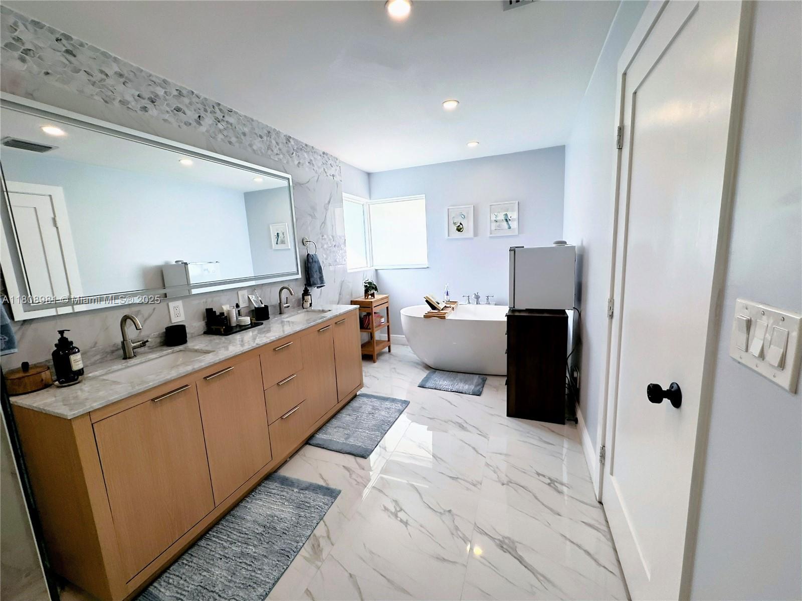 COUNTRY WALK SEC 6 - Residential