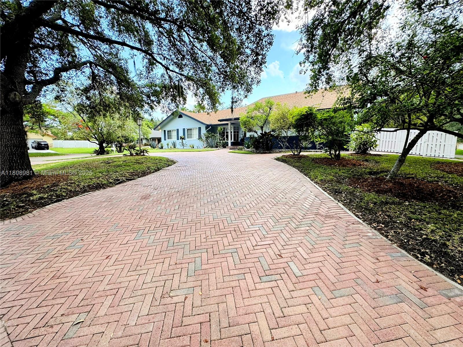 COUNTRY WALK SEC 6 - Residential