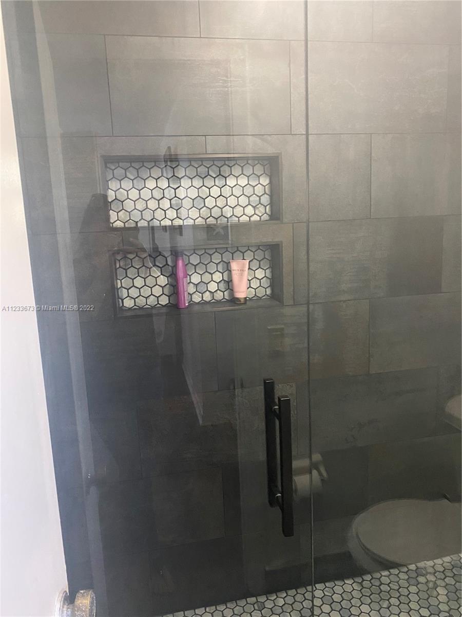 HAMMOCKS SEC 3 - Residential Lease