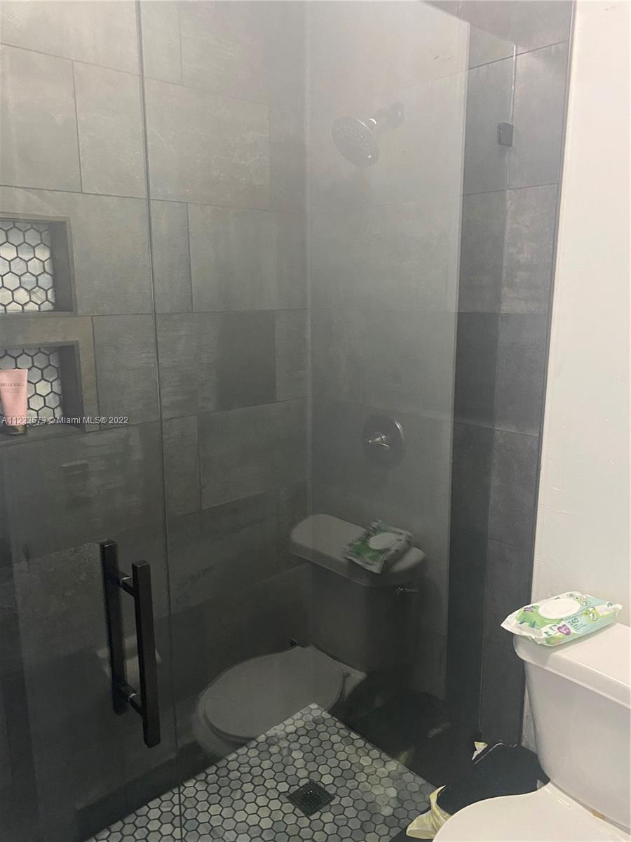 HAMMOCKS SEC 3 - Residential Lease