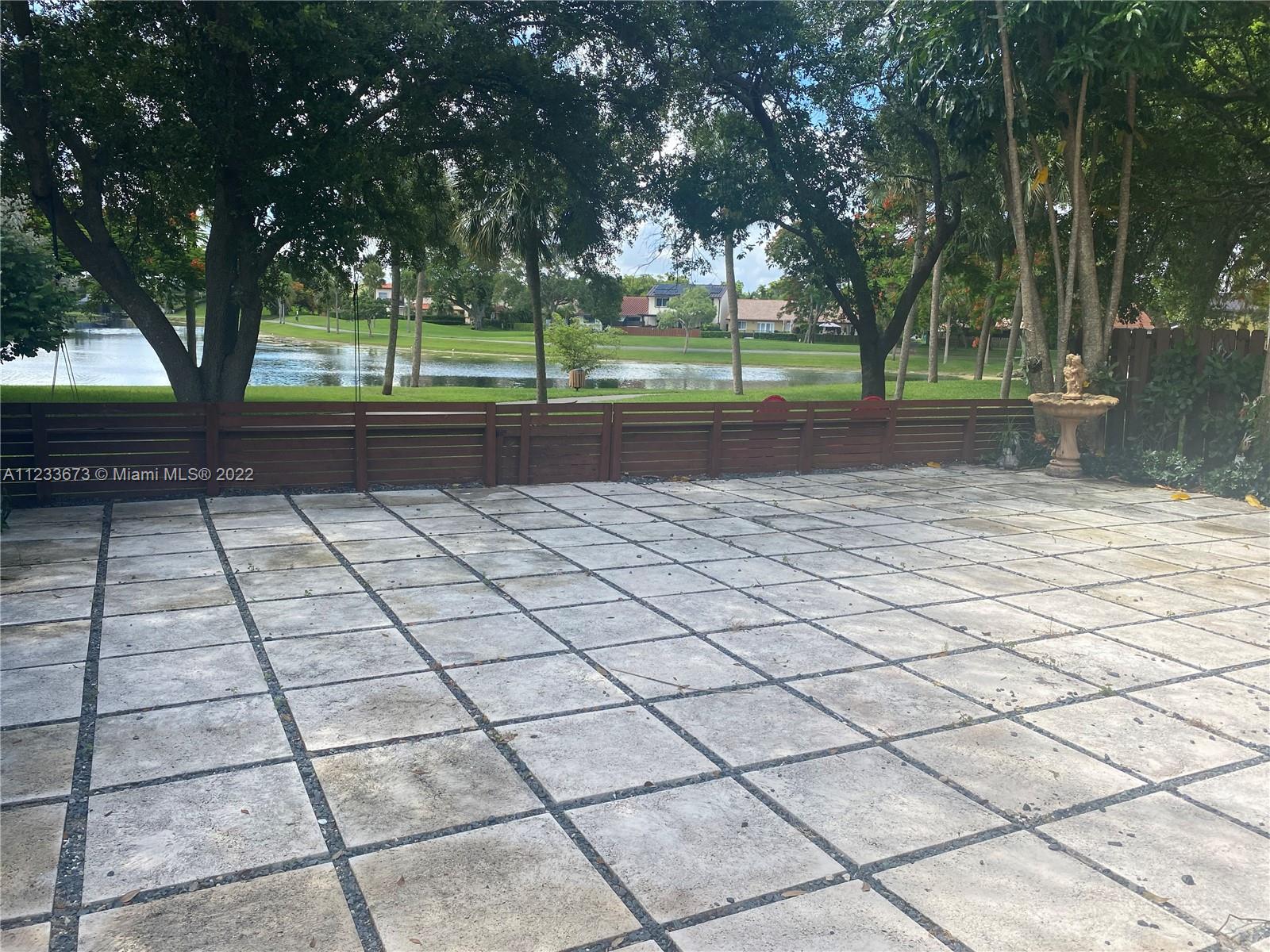 HAMMOCKS SEC 3 - Residential Lease