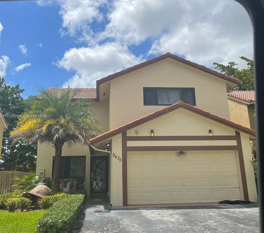 Centrally located 4/3 lakefront home with 2 car garage and nice yard space. No HOA approval required. Available 8/1/2022