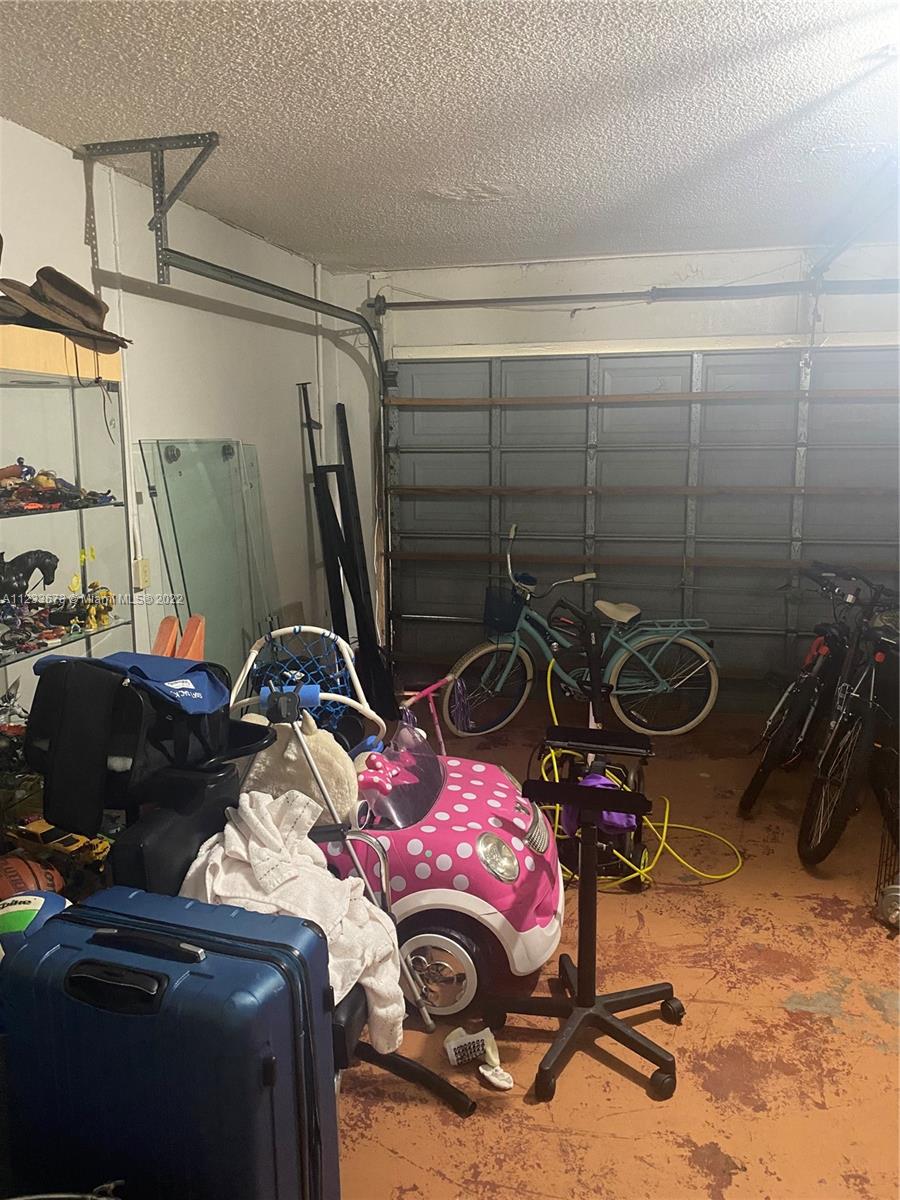 HAMMOCKS SEC 3 - Residential Lease