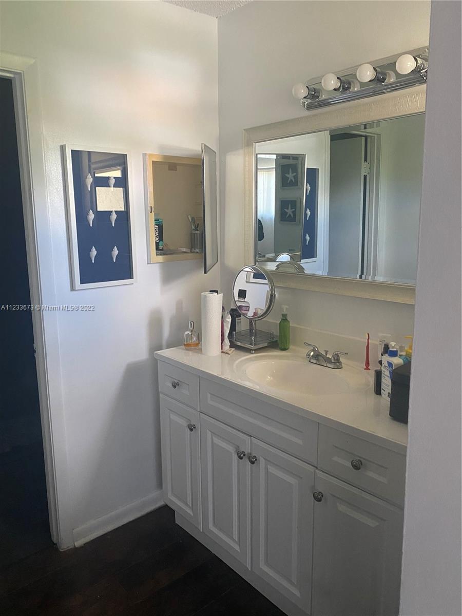 HAMMOCKS SEC 3 - Residential Lease