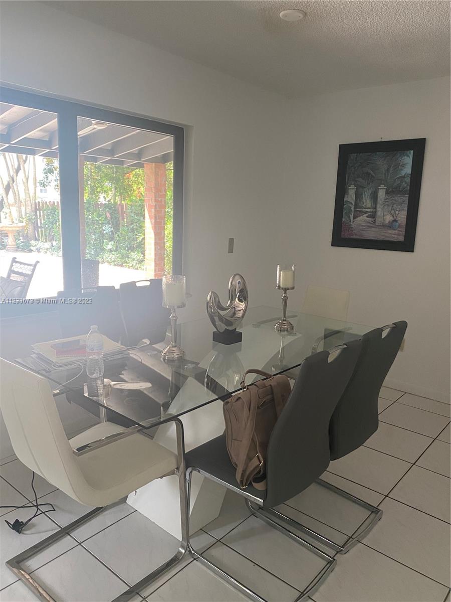 HAMMOCKS SEC 3 - Residential Lease