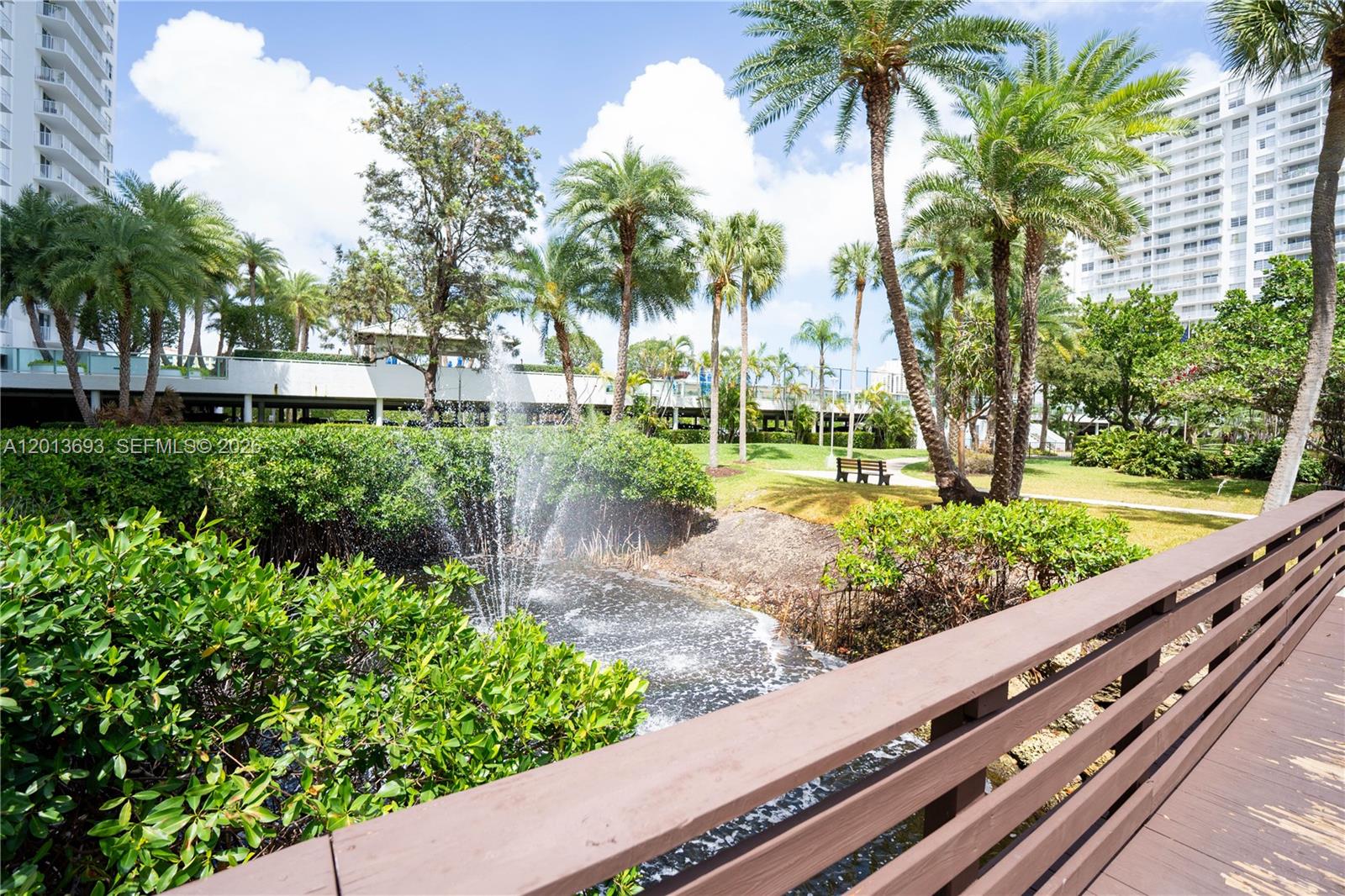 ADMIRALS PORT CONDO-EAST - Residential