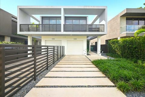 3458 Day Ave Miami FL 33133