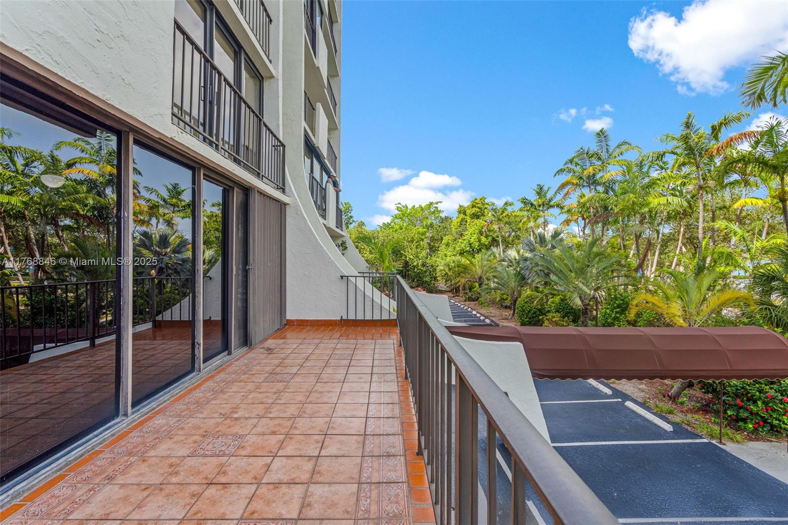 THE PALMS OF KEY BISCAYNE - Residential