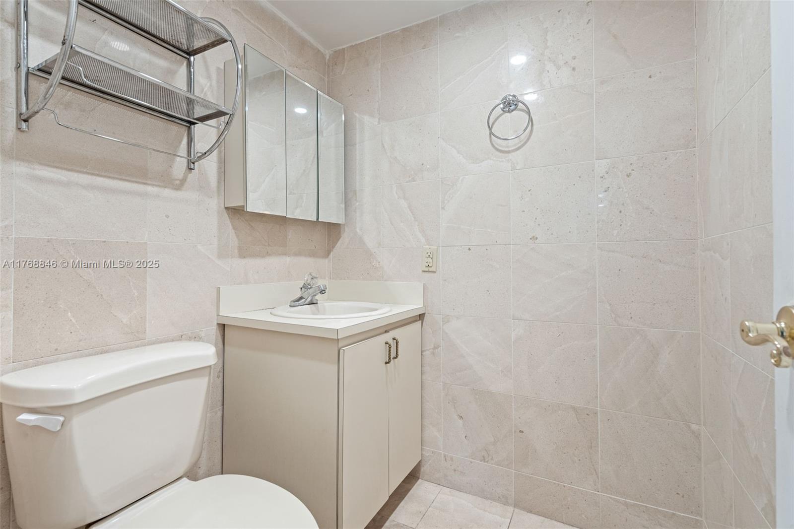 THE PALMS OF KEY BISCAYNE - Residential