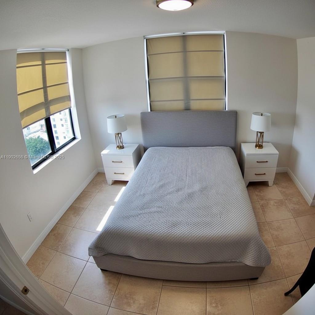 PUERTA DE PALMAS CONDO - Residential Lease