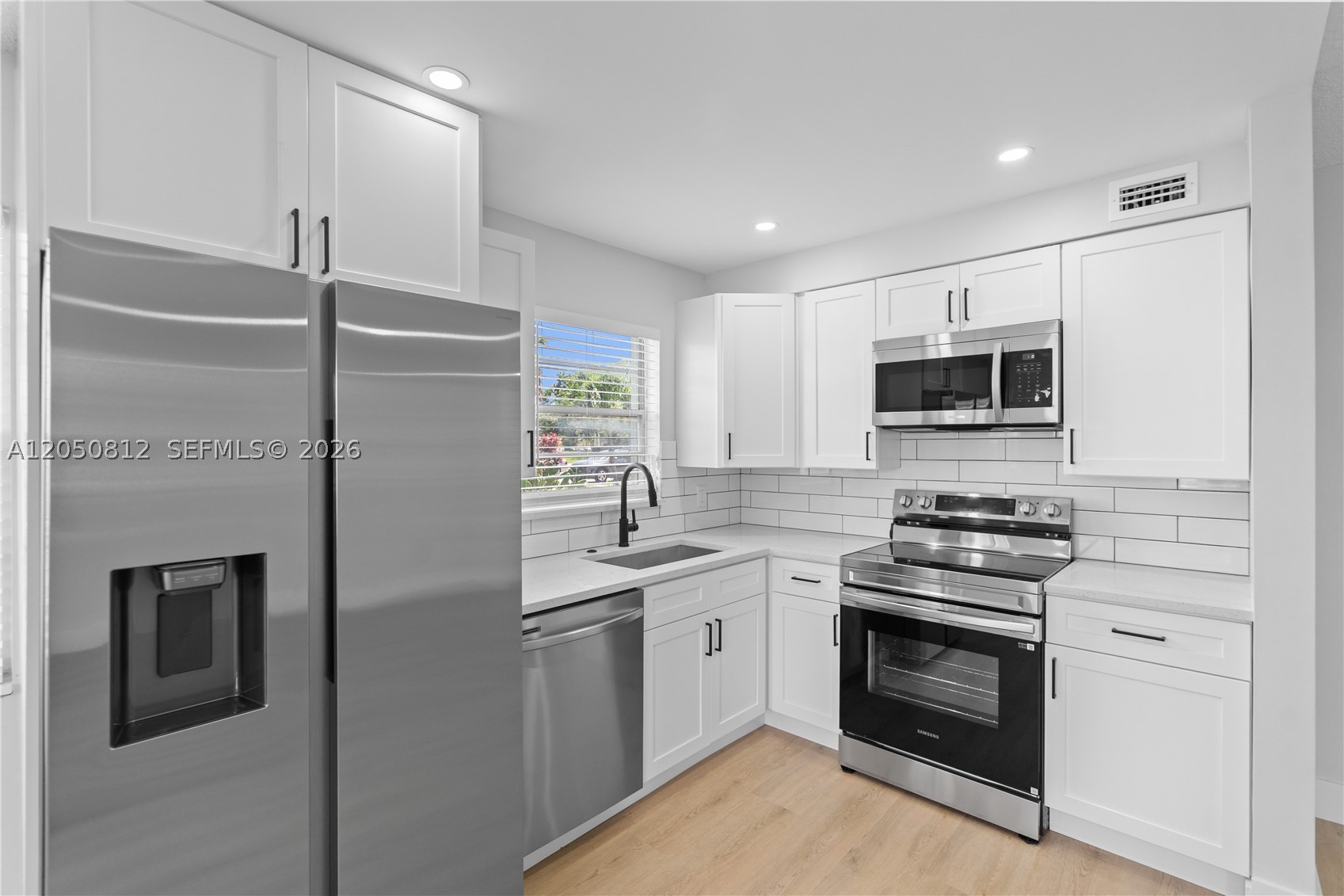 213 N Oakridge N 213