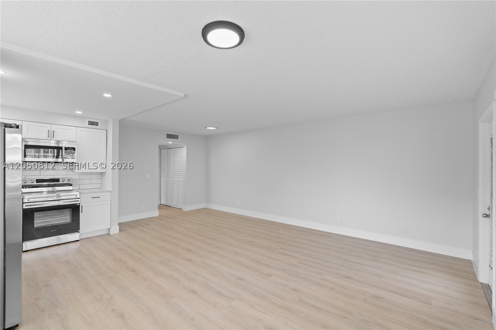 213 N Oakridge N 213