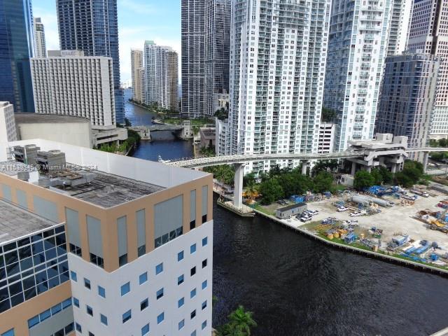WIND CONDO - Residential Lease