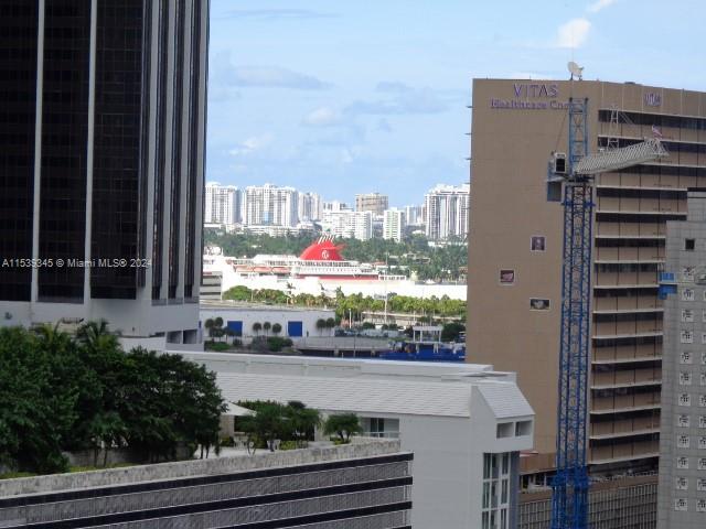 WIND CONDO - Residential Lease