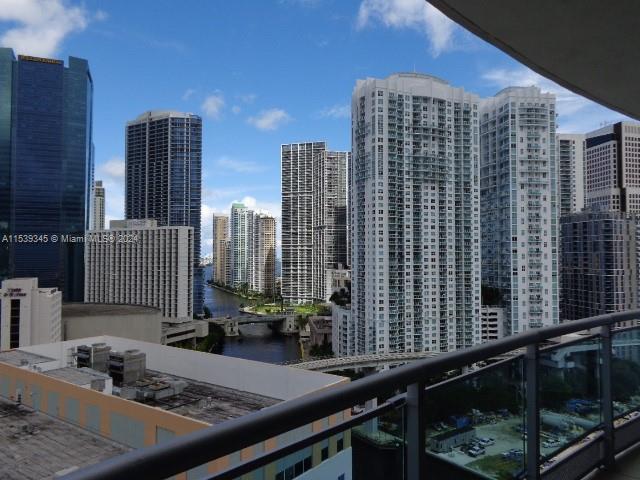WIND CONDO - Residential Lease