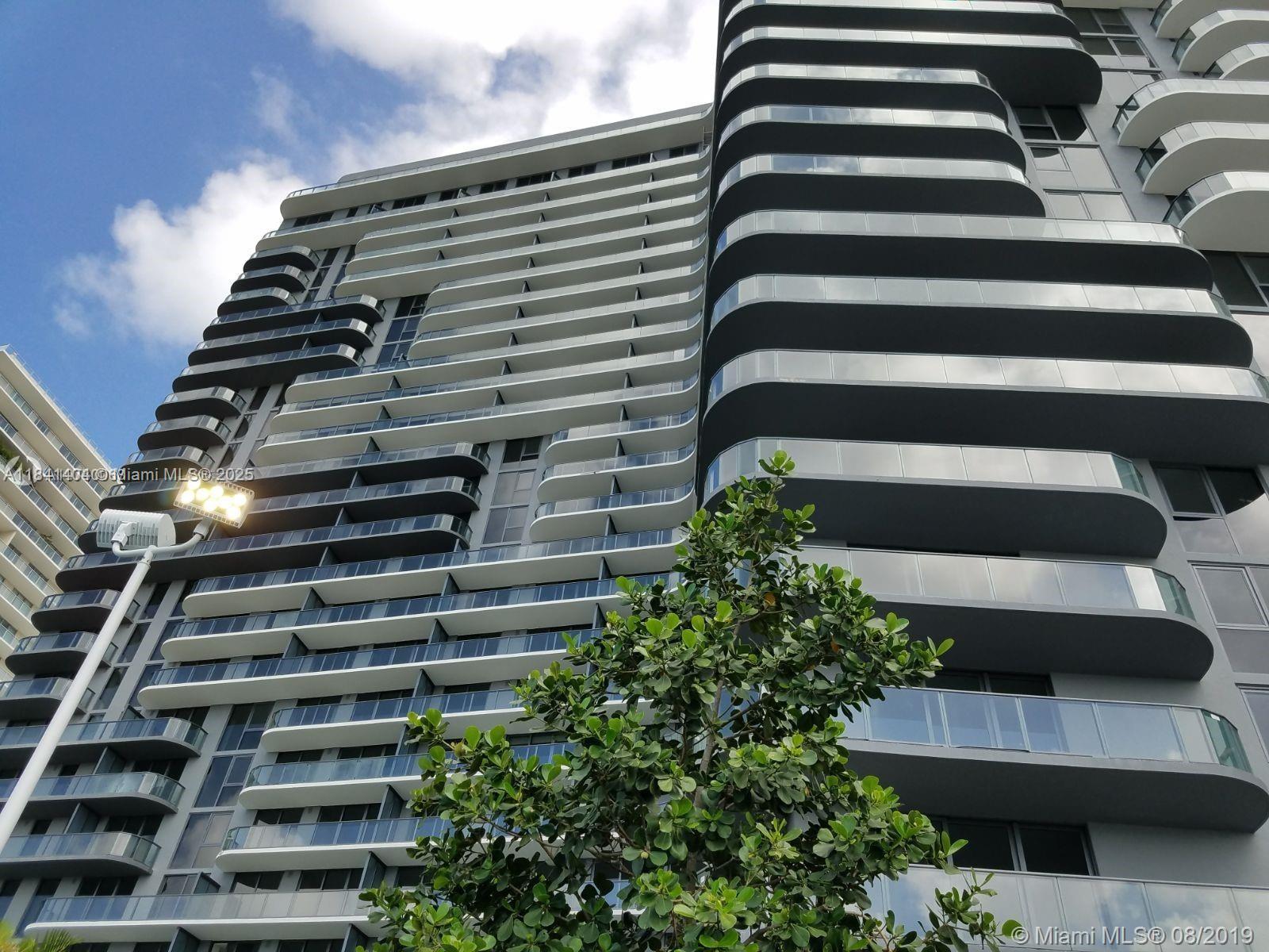 121 NE 34th St L205