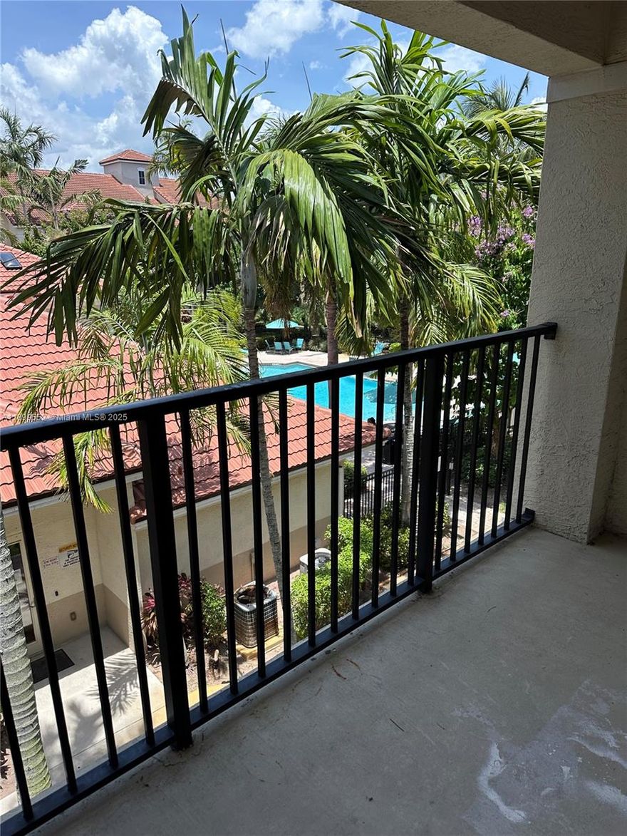 Pls read broker remarks!!

Welcome to 5840 W Sample Road #306—a charming 2-bedroom, 2-bathroom home in the heart of Coral Springs, priced at $270K. This move-in ready unit offers everything you need in one of Broward's friendliest communities, known for great schools, safe streets, and easy living. Recent sales show buyers love this area, and it's easy to see why—you're close to shopping, dining, parks, and highways, with a neighborhood feel that makes you smile when you pull into the driveway. Whether you're starting out, settling down, or investing smart, this is your opportunity to own a piece of the good life in Coral Springs.