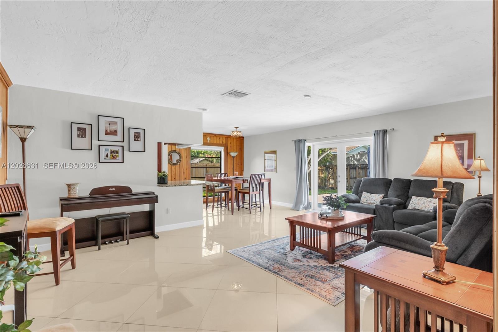 BEL AIRE - Residential