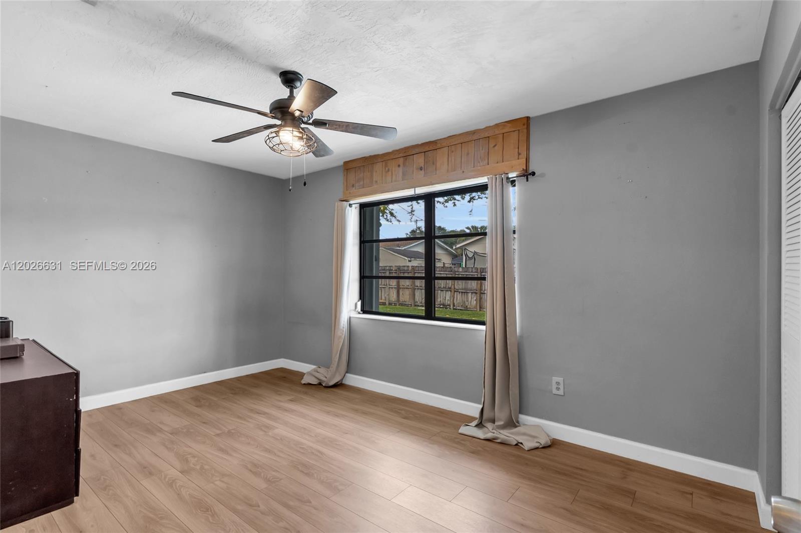 BEL AIRE - Residential