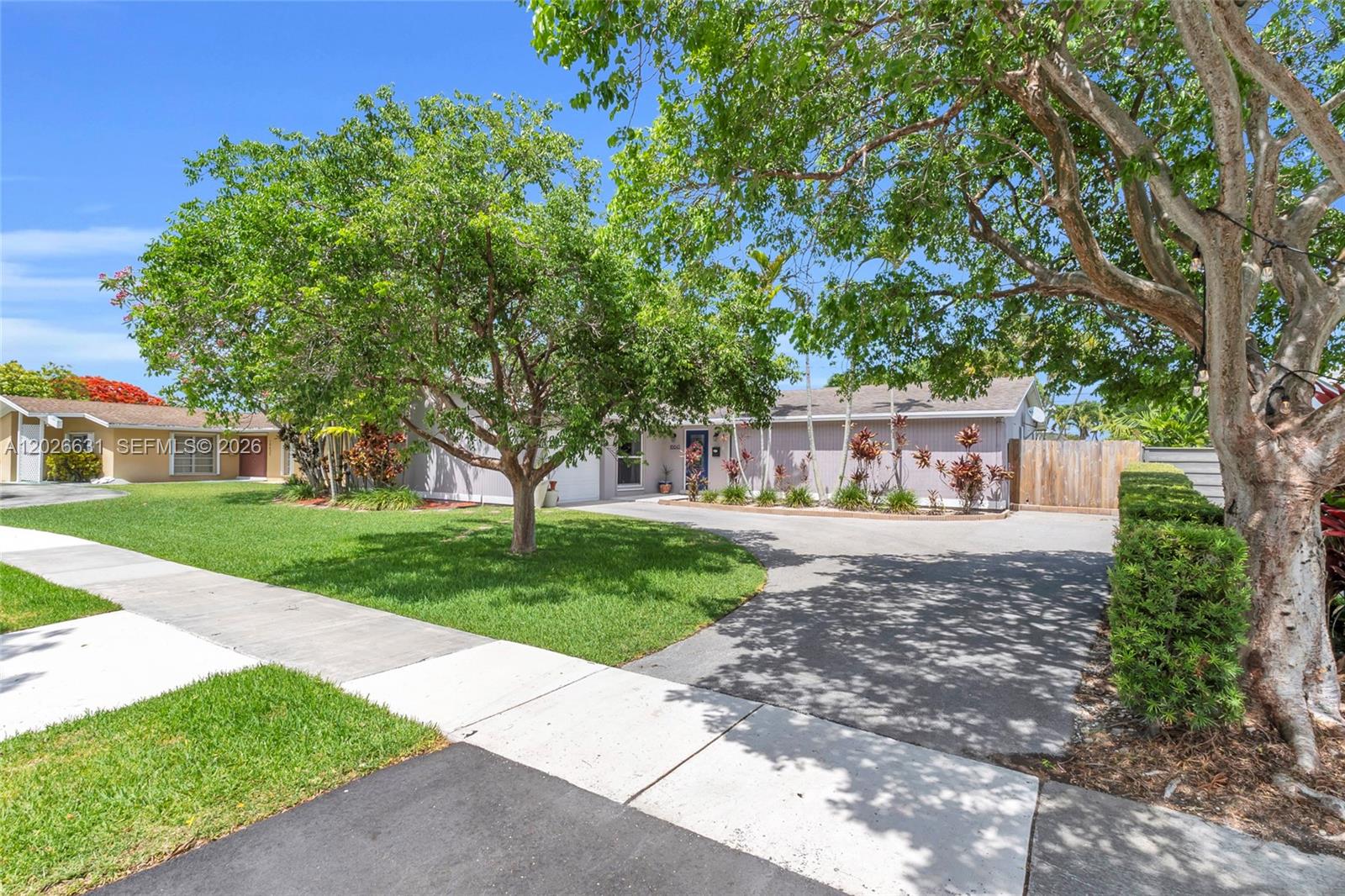 BEL AIRE - Residential