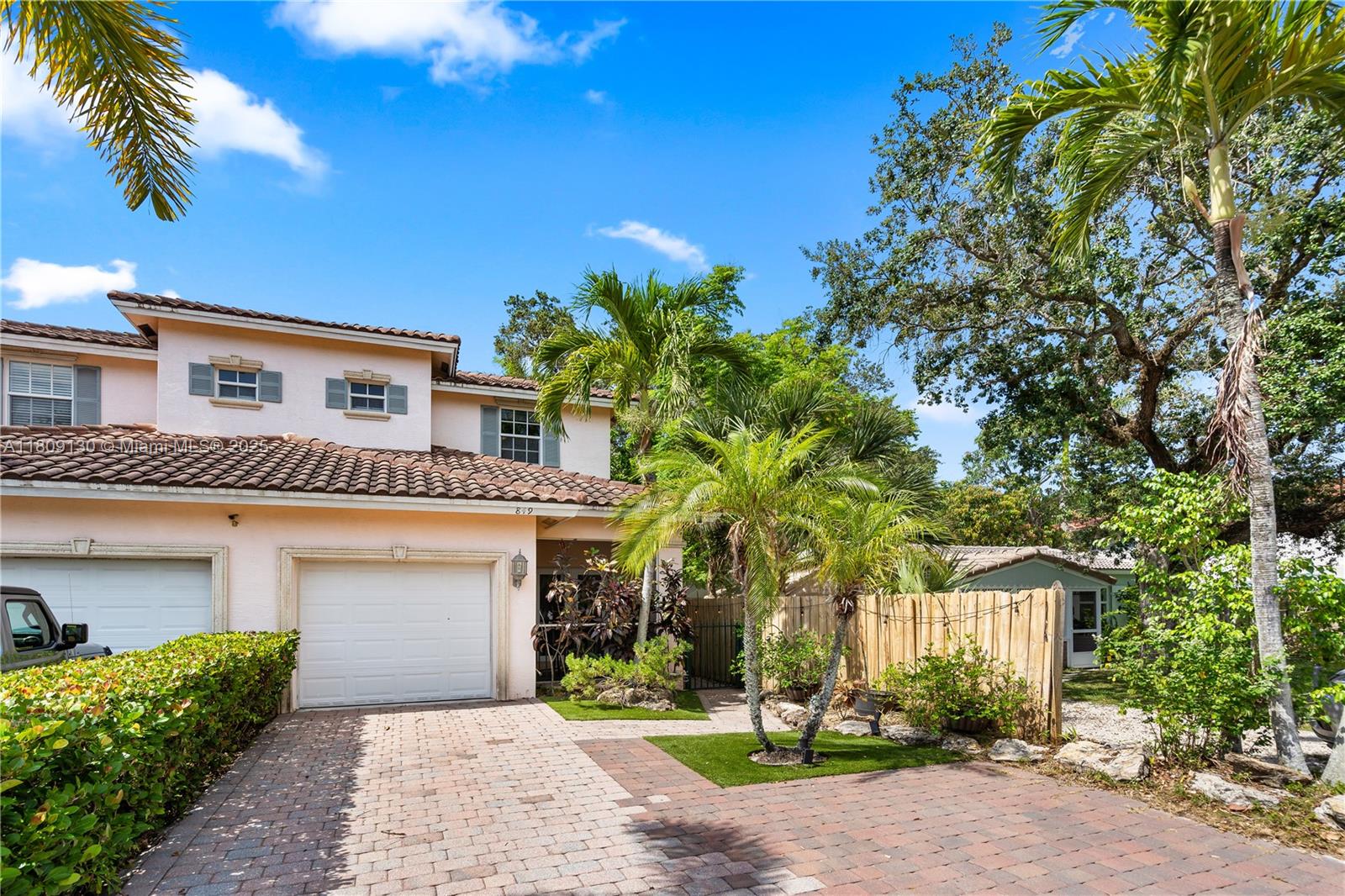 849 SW 11th Ct