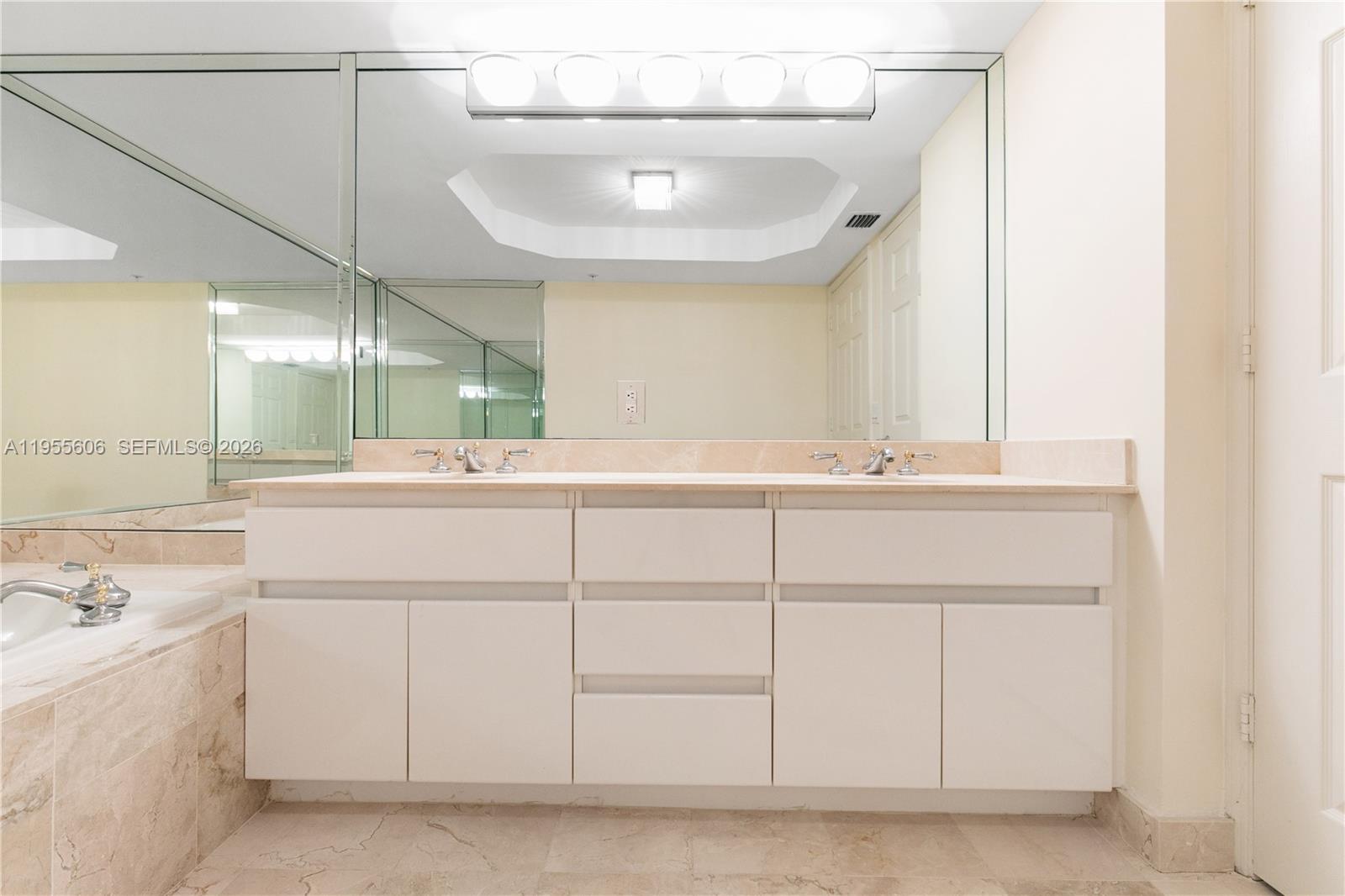 SANDS POINTE OCEAN BEACH - Residential