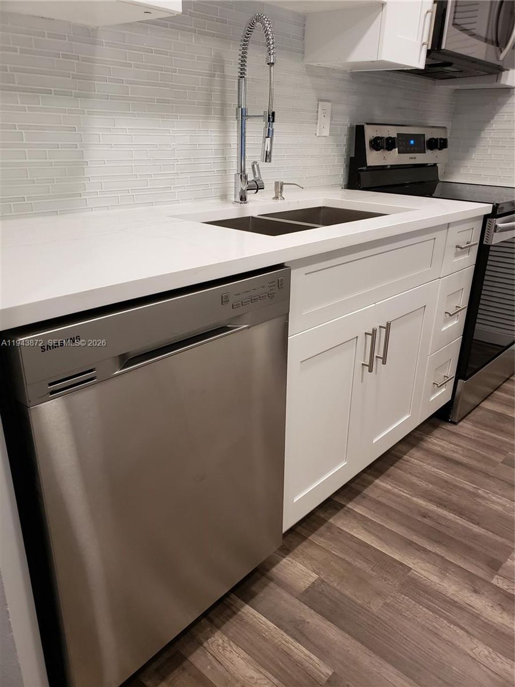 Photo of 200 Lakeview Dr #207, Weston, FL 33326 (MLS # A11943872)