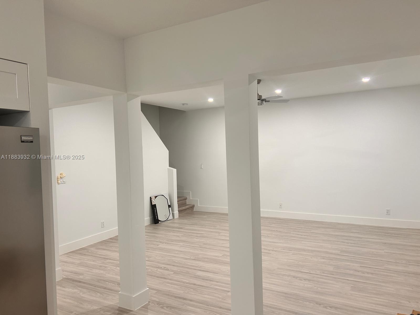 VILLAGES OF RENAISSANCE - Residential Lease