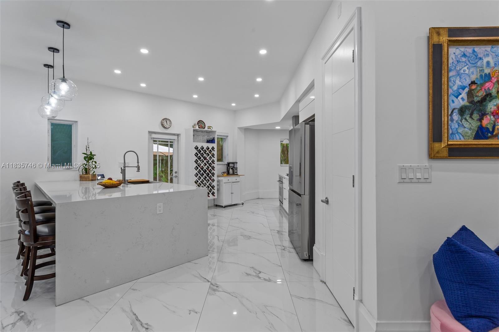 711 Sunset Rd, Coral Gables, FL, 33143/$2,395,000 1 711 Sunset Rd