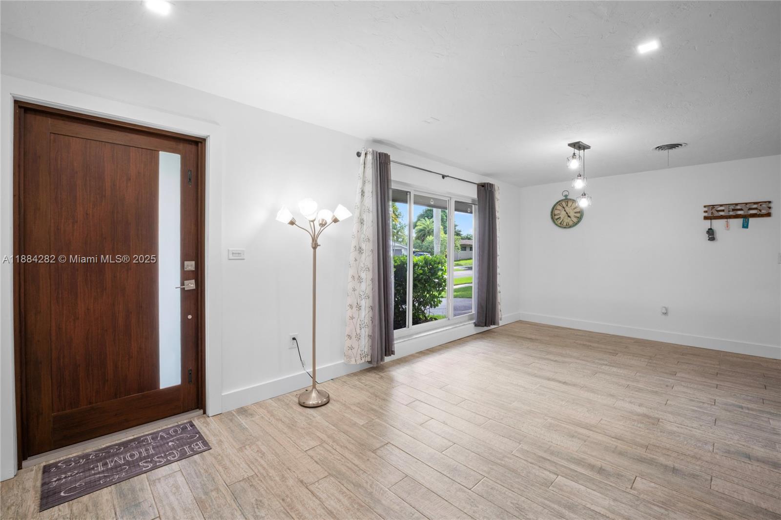 ORCHARD ESTATES - Residential Lease