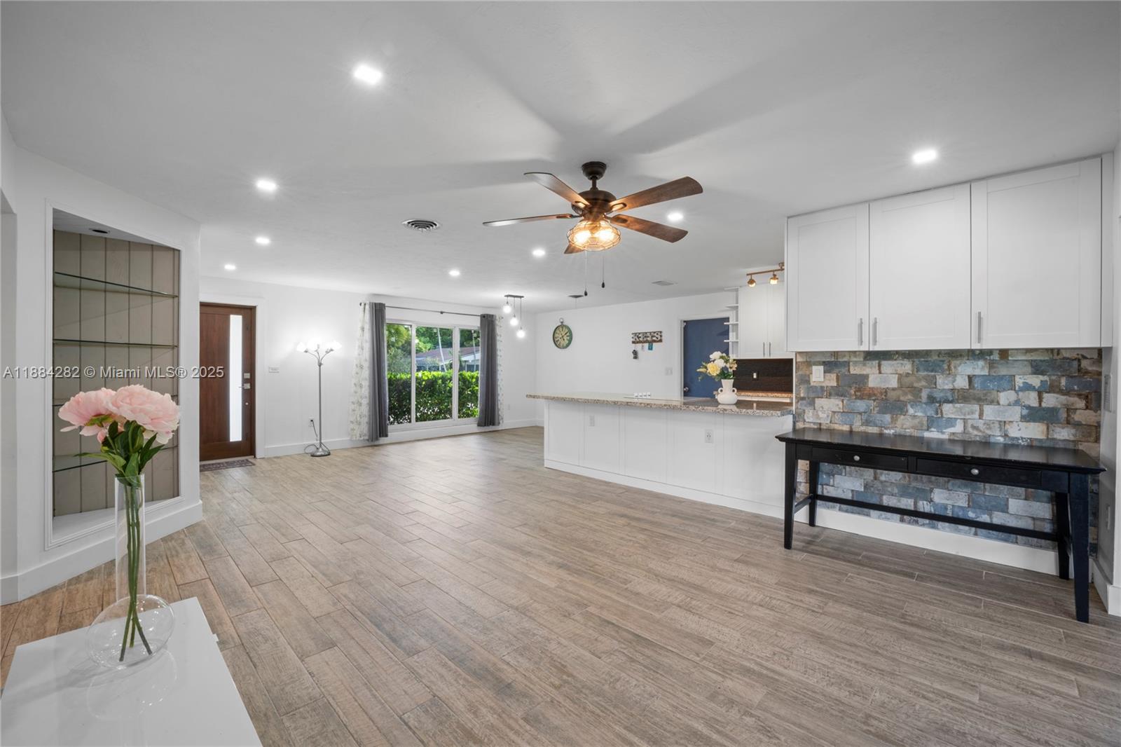 ORCHARD ESTATES - Residential Lease