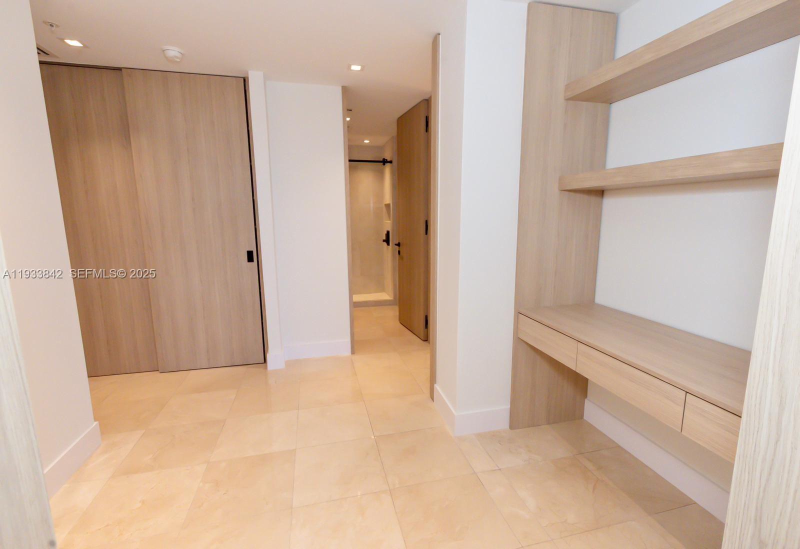 KEY COLONY NO 2 CONDO - Residential Lease