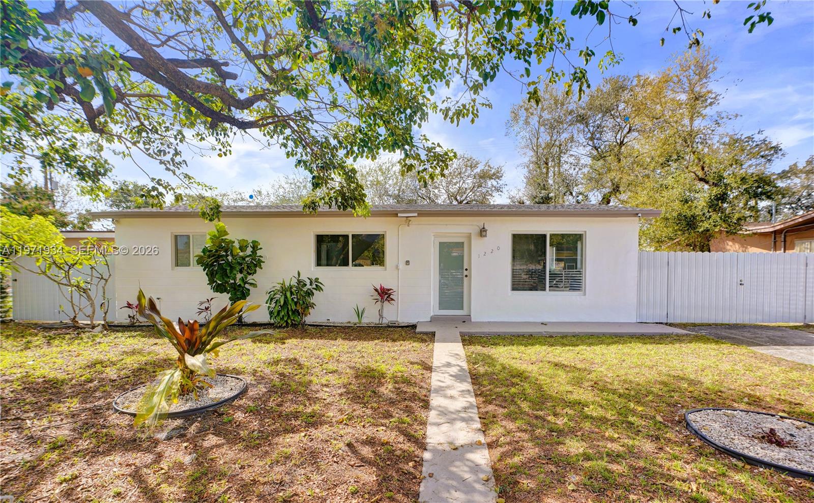 IVES ESTATES SEC 3 - Residential