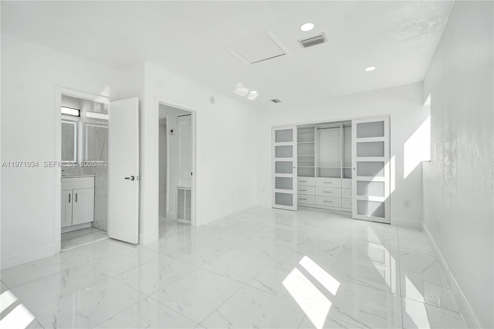 IVES ESTATES SEC 3 - Residential