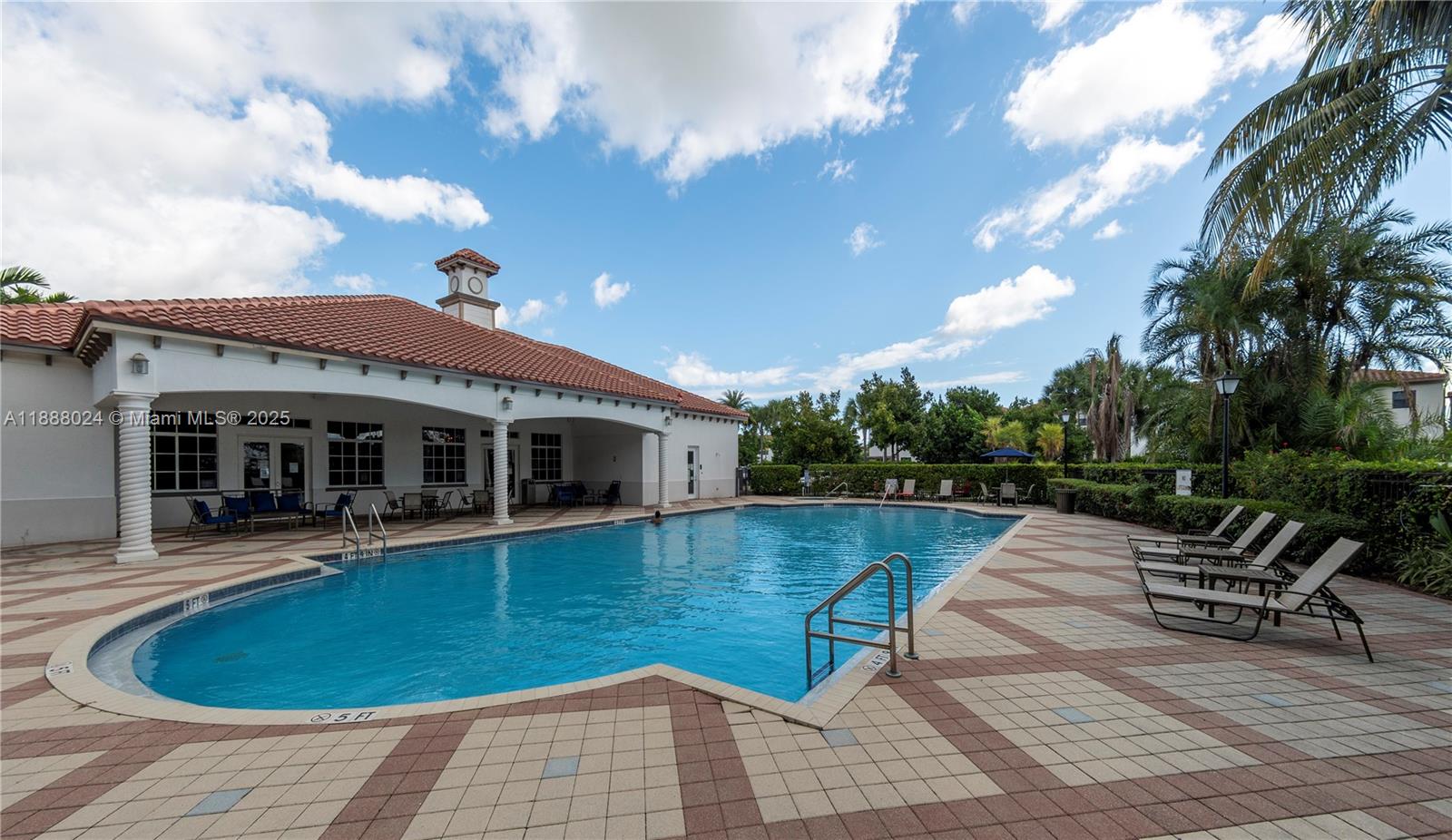 MEDITERRANEA - Residential