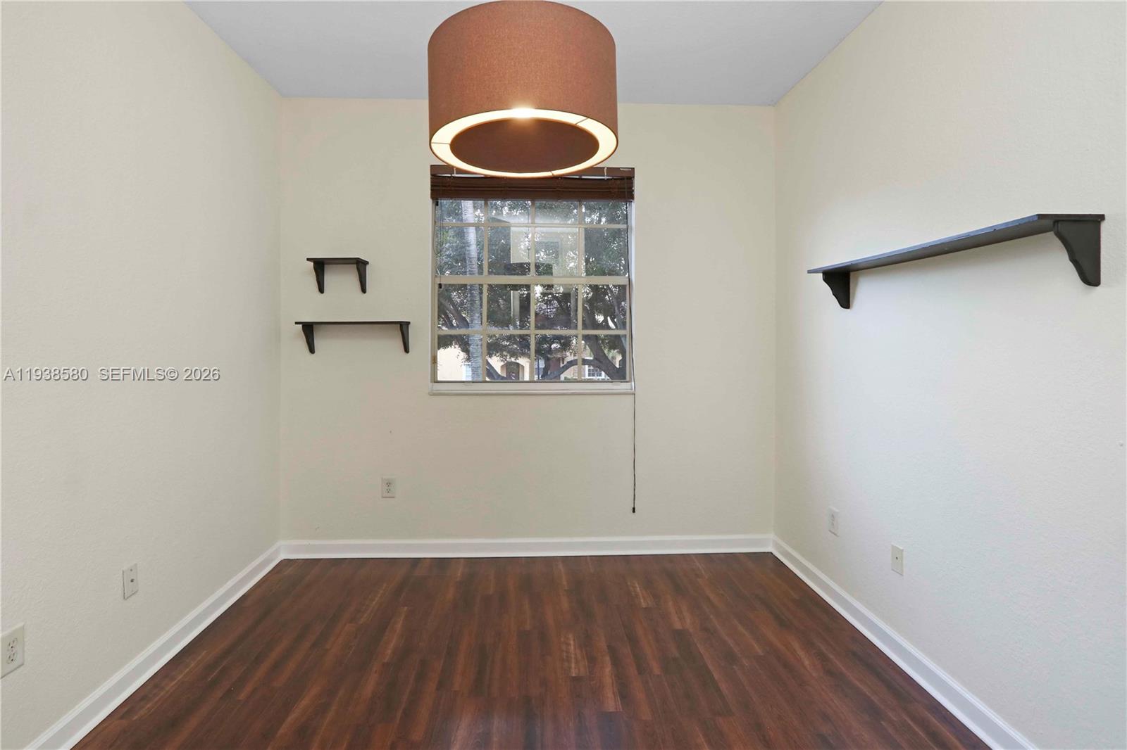 THE SHORES CONDO NO 2 - Residential