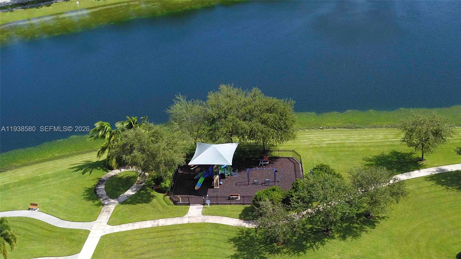 THE SHORES CONDO NO 2 - Residential