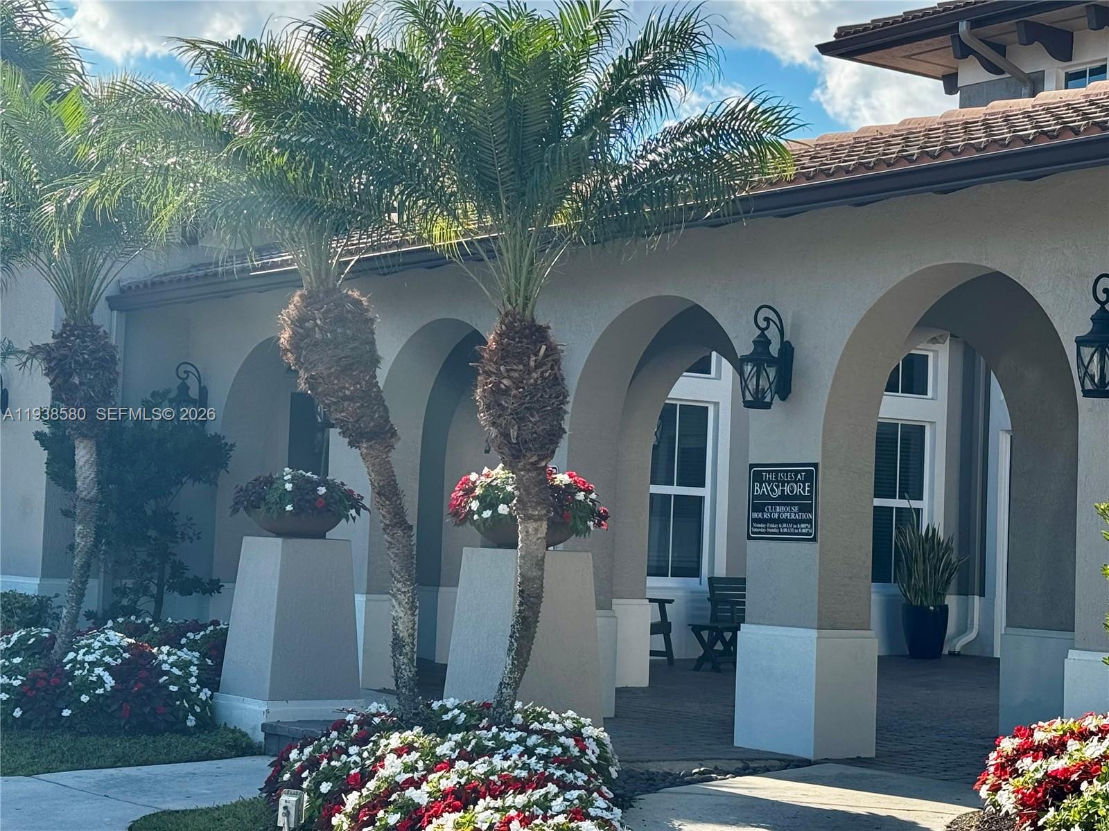 THE SHORES CONDO NO 2 - Residential