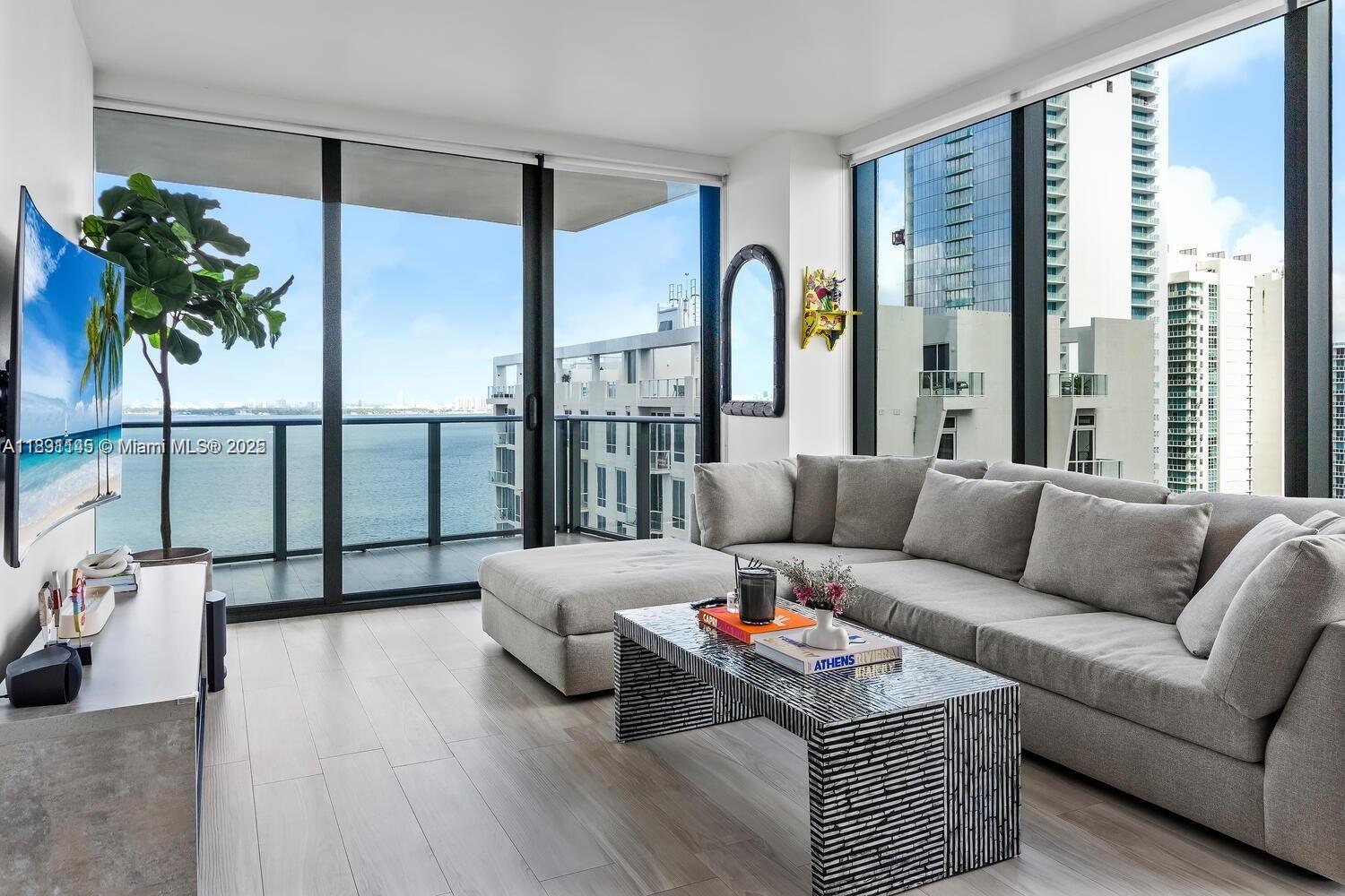 ICON BAY CONDO - Residential Lease