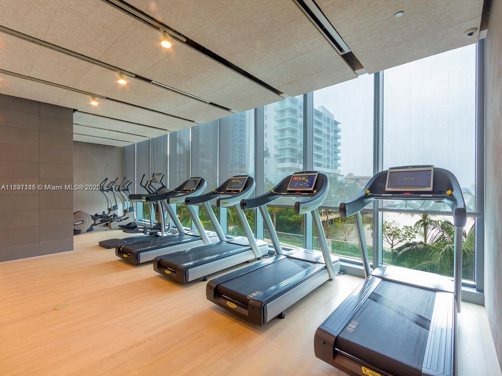 ICON BAY CONDO - Residential Lease
