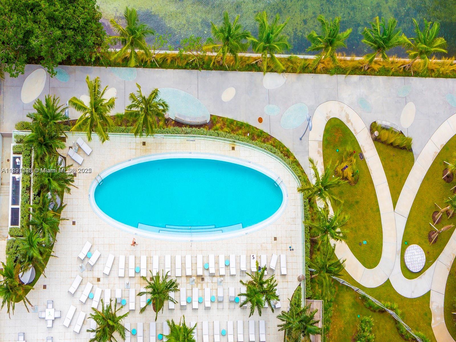 ICON BAY CONDO - Residential Lease