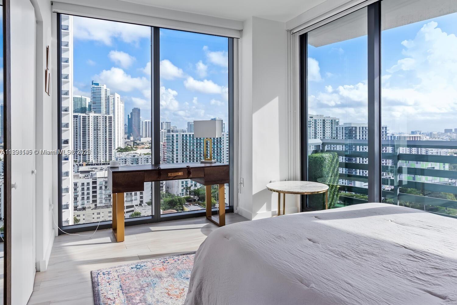 ICON BAY CONDO - Residential Lease